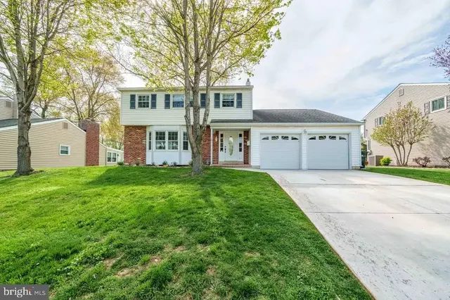 306 Vassar Dr, Newark