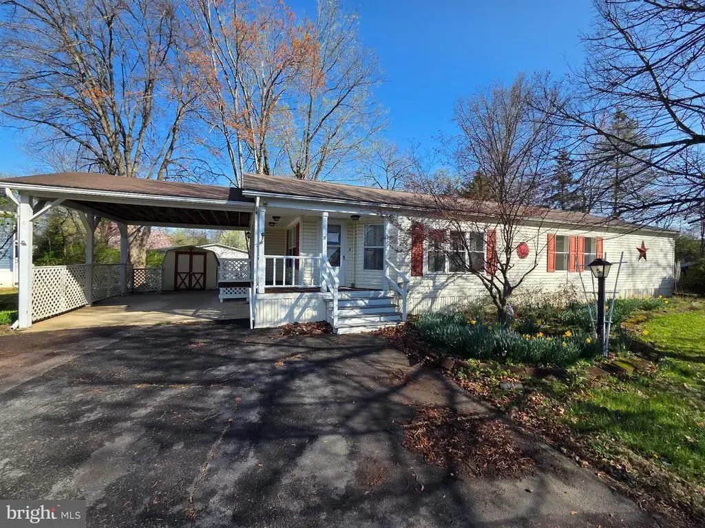5 Oak Cir, QUAKERTOWN