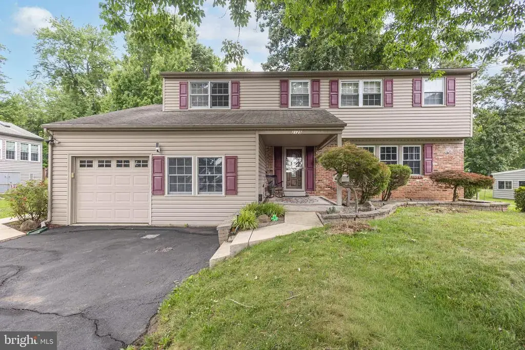 2125 Blackhorse Dr, WARRINGTON
