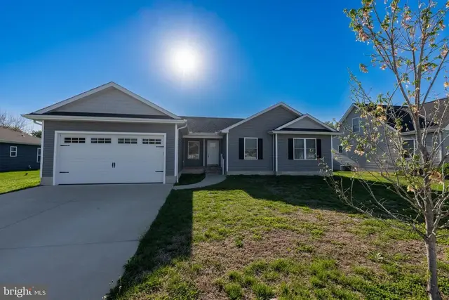 122 Plantation Dr, Felton