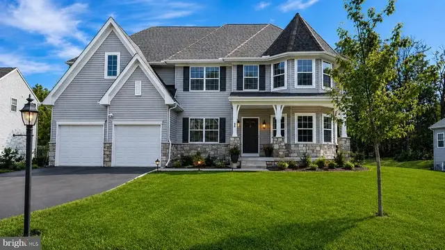 30 Andrea Ln, Gilbertsville