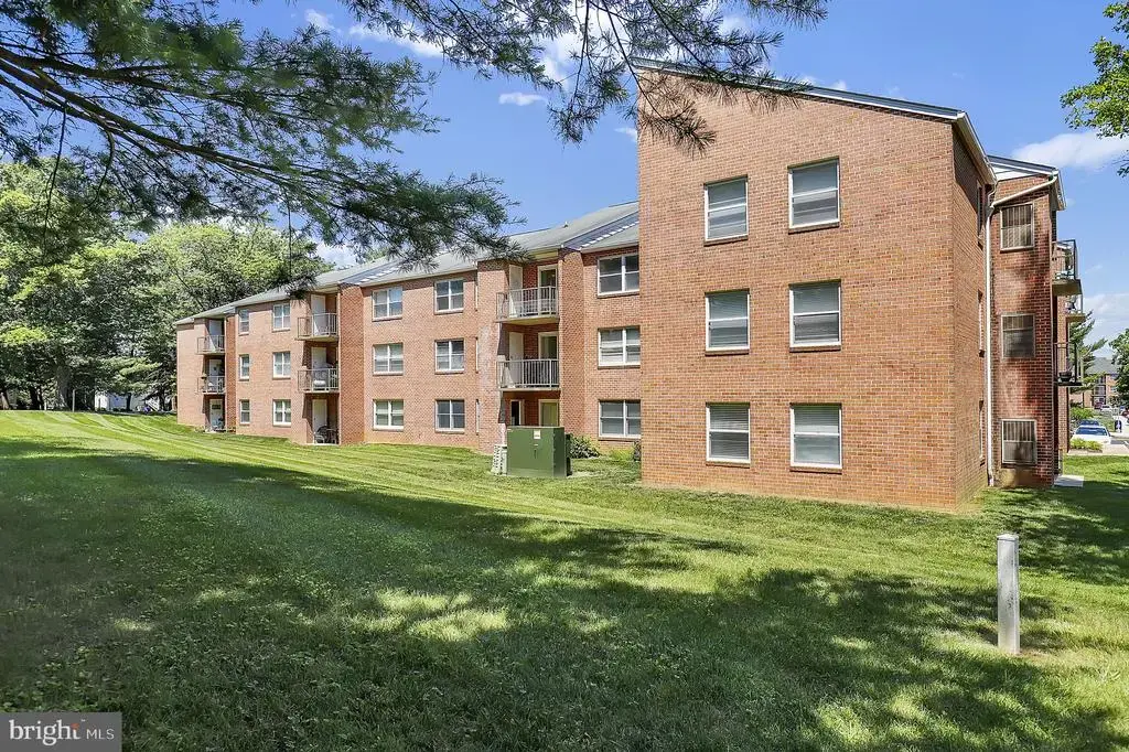 100 Chapel Ct #323, WALKERSVILLE