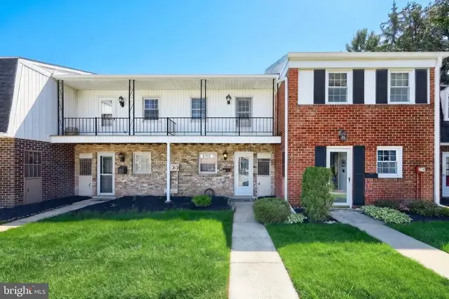 1714 Devers Rd, York