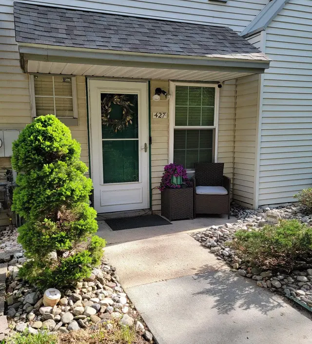 427 Stonebridge Blvd, New Castle