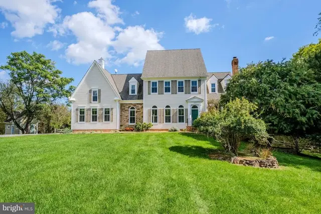 15018 Clover Hill Rd, Waterford
