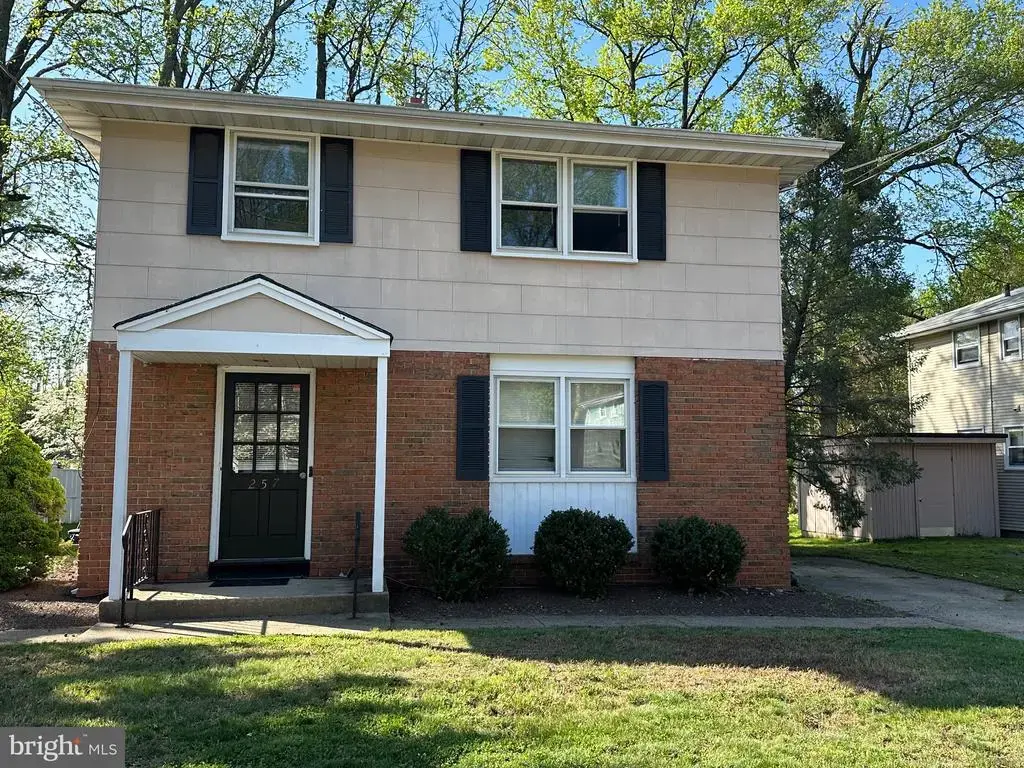 257 Evergreen Ave, HAMILTON TOWNSHIP