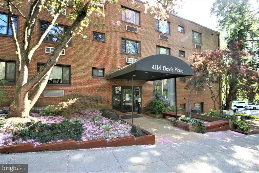 4114 Davis Pl Nw #210, WASHINGTON