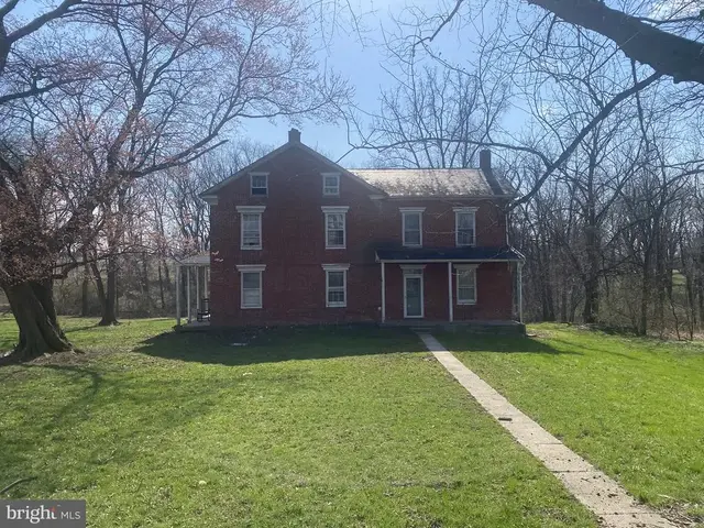 3230 Pebble Run Dr, Dover