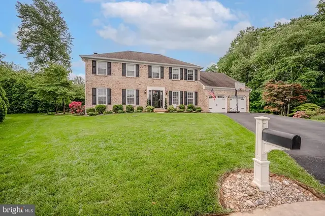 11 Lilac Ct, Wilmington