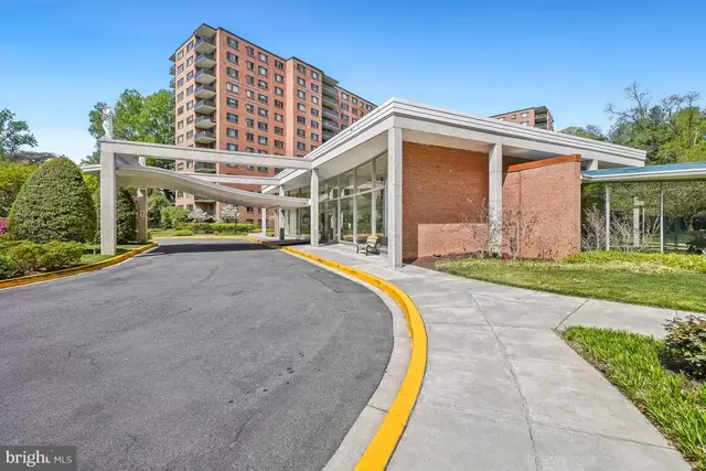 4201 Cathedral Ave Nw #403e, Washington