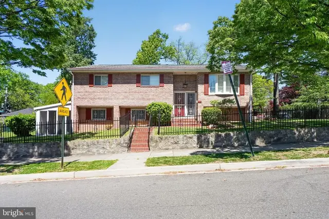109 Van Buren St Nw, Washington