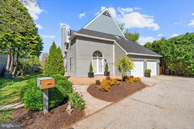 5 Harrington Ct, Wilmington