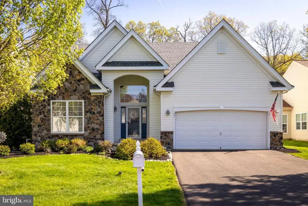 617 N Settlers Cir, WARRINGTON
