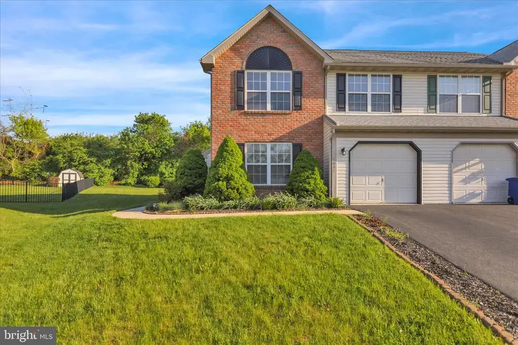 1007 Felix Ct, READING