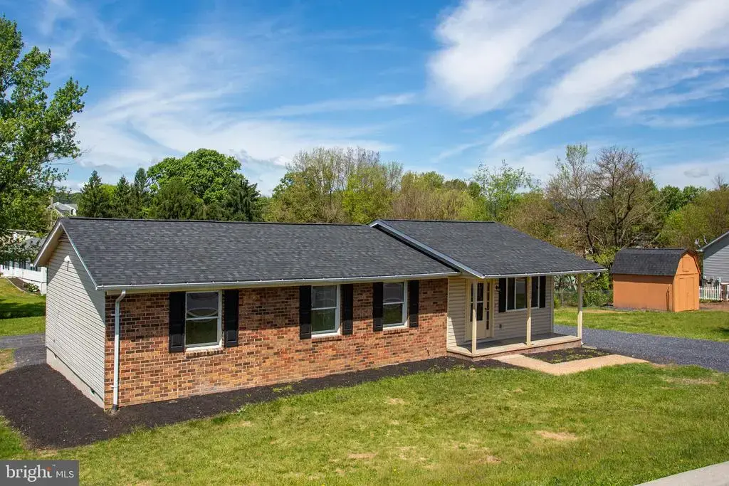 289 Morningside Dr, BROADWAY