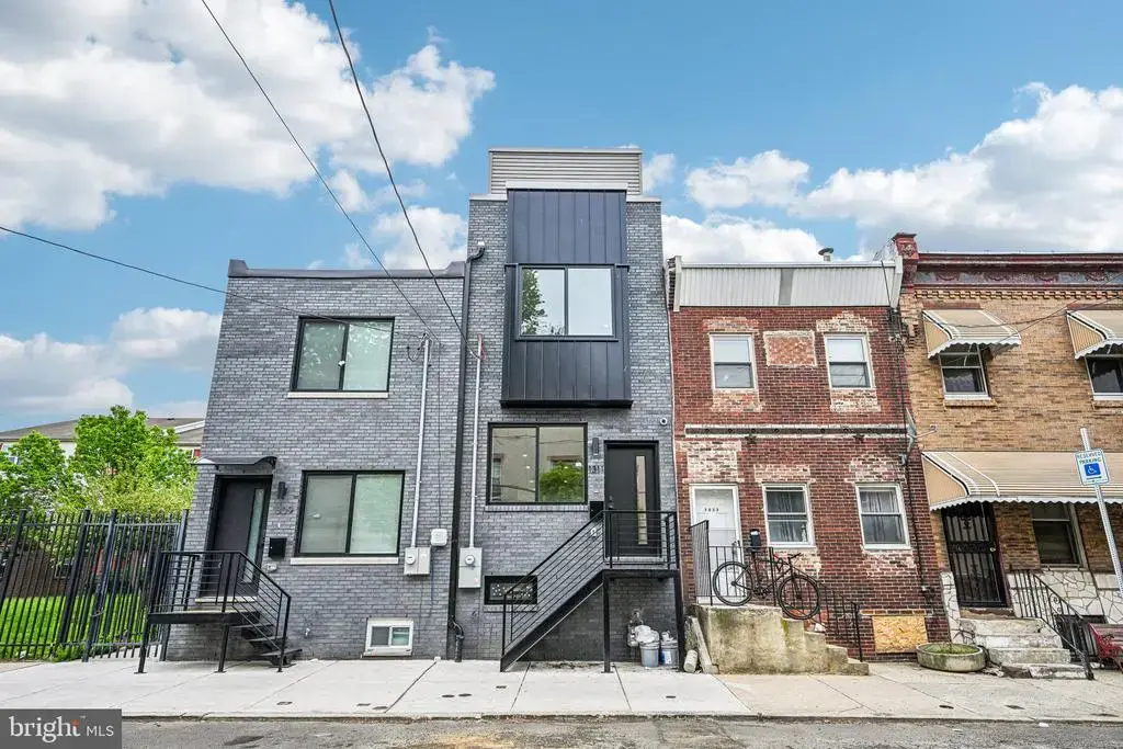 1311 S 32nd St, PHILADELPHIA