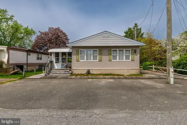 18006 Howard Dr, Rehoboth Beach