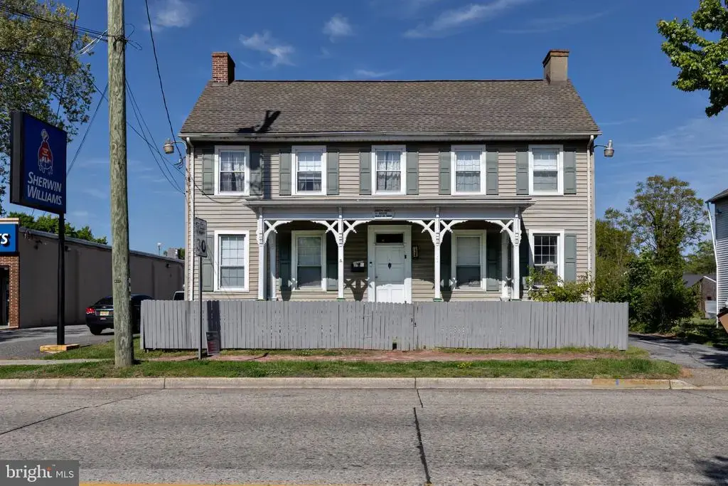 324 E Broadway, SALEM