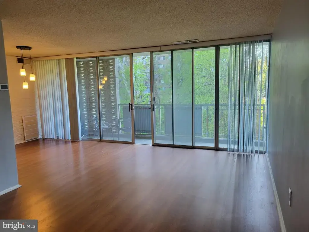 1830 Metzerott Rd #103, HYATTSVILLE