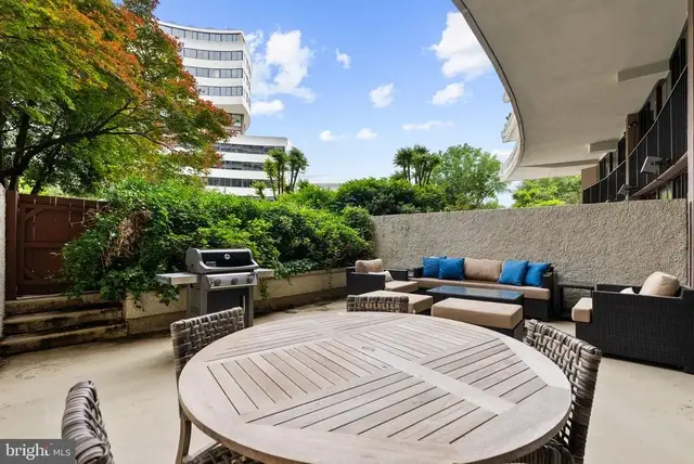 700 New Hampshire Ave Nw #105, Washington