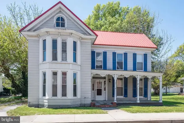 156 Main St, Preston