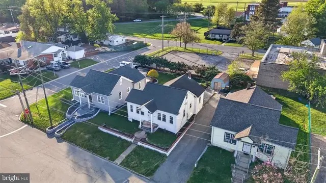 615 W 13th, New Castle