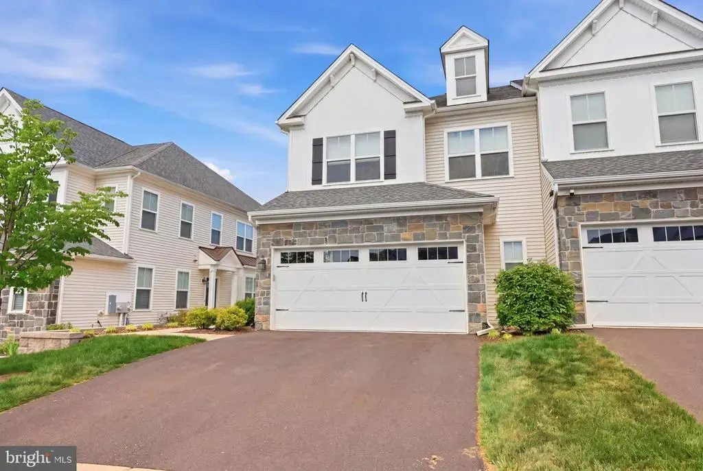 31 Spring Mill Rd, IVYLAND