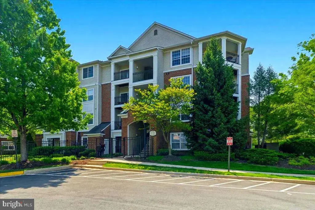 12901 Centre Park Cir #115, HERNDON