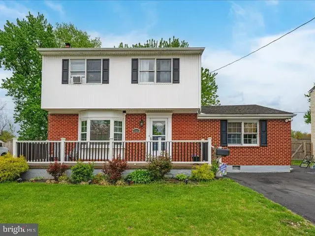 744 W 11th St, New Castle