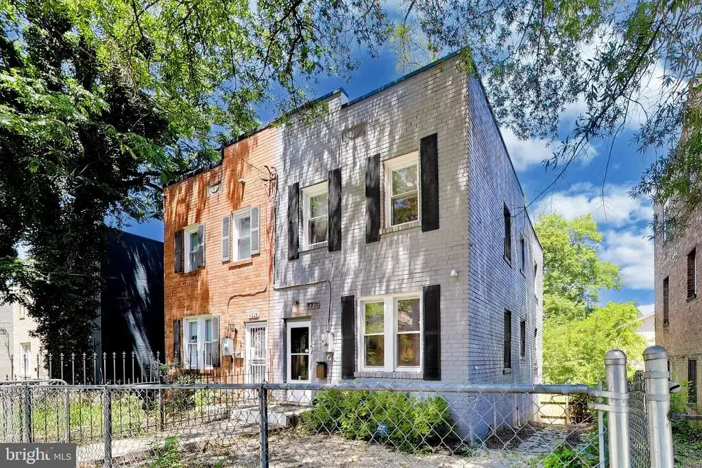 4230 Edson Pl Ne, WASHINGTON