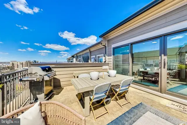 509 Triggerfish Dr, National Harbor