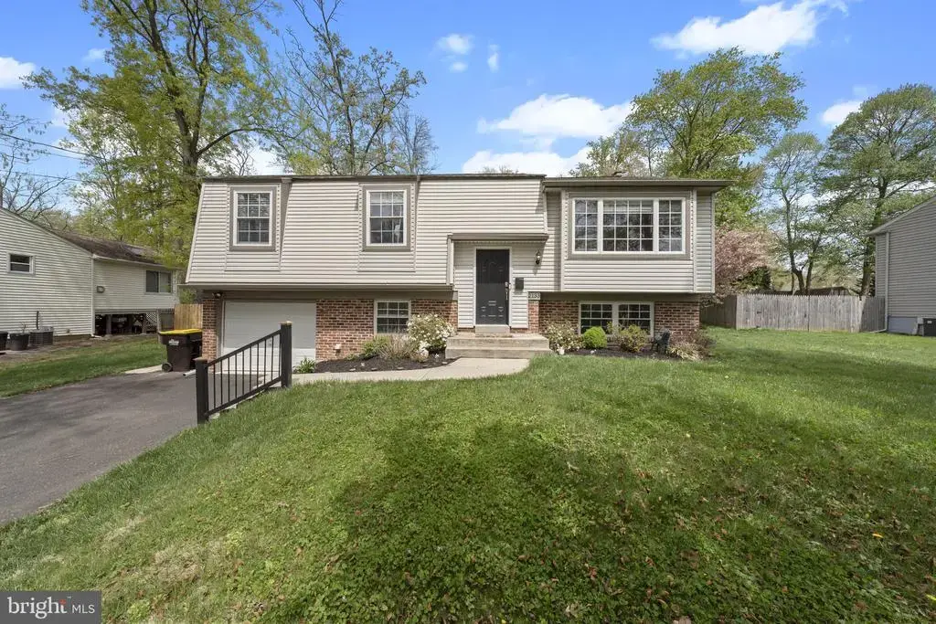 2133 Blackhorse Dr, WARRINGTON
