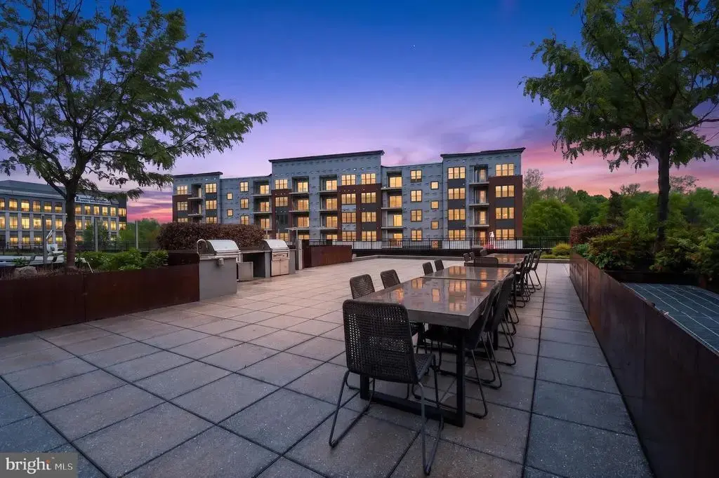 145 Riverhaven Dr #549, OXON HILL