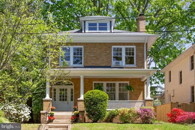 5533 33rd St Nw, Washington