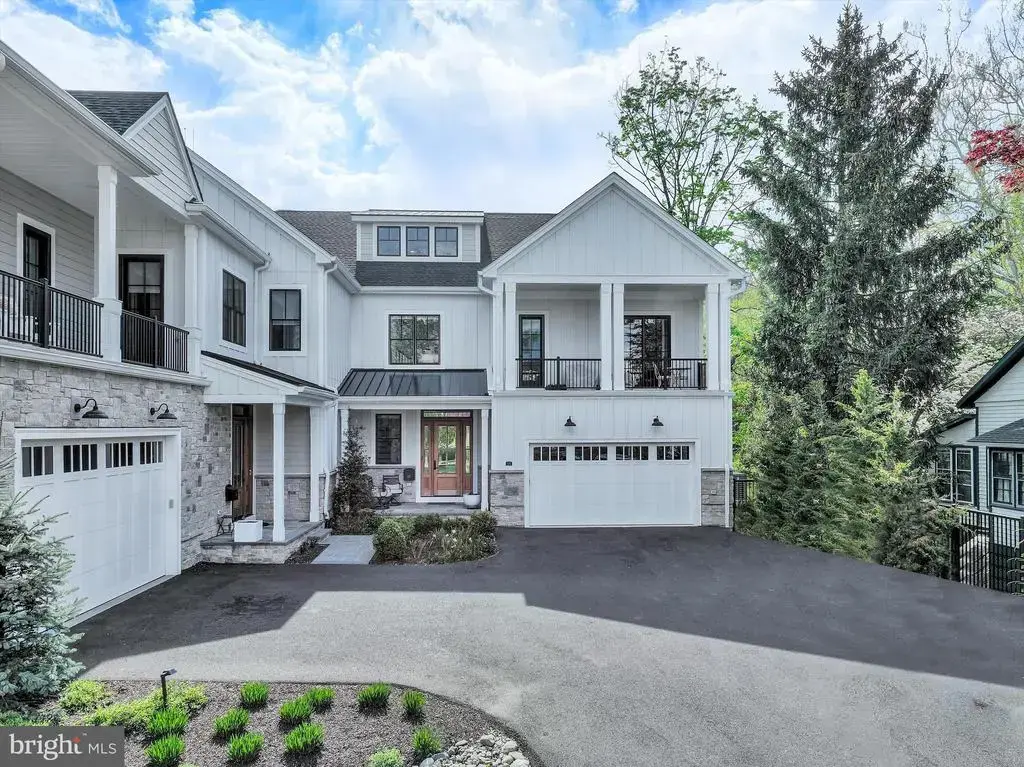 175 N Main St #unit 1, NEW HOPE
