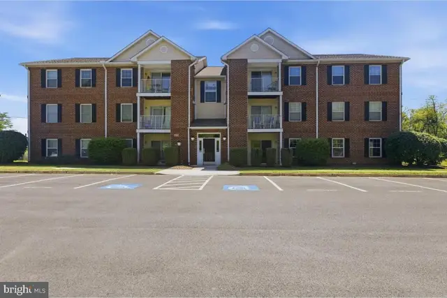 3850 Shadywood #1d, Jefferson