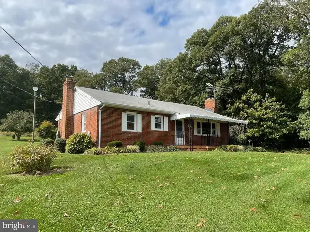 1670 Florence Rd, Mount Airy