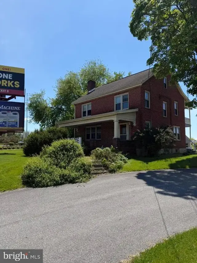 1310 Lincoln Way East, Chambersburg