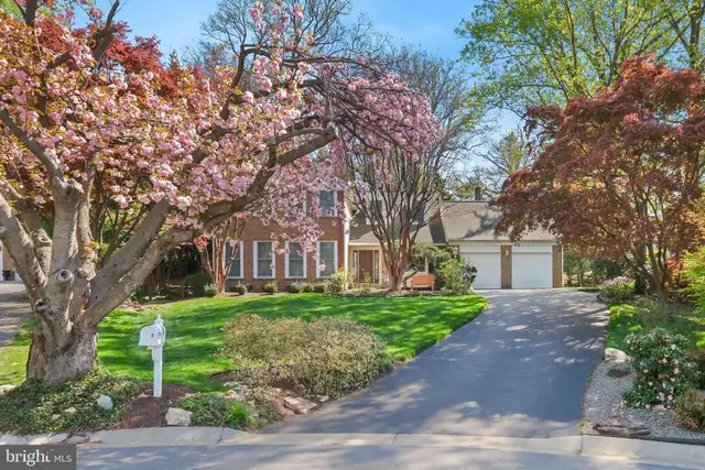 9 Magic Mountain Ct, Rockville