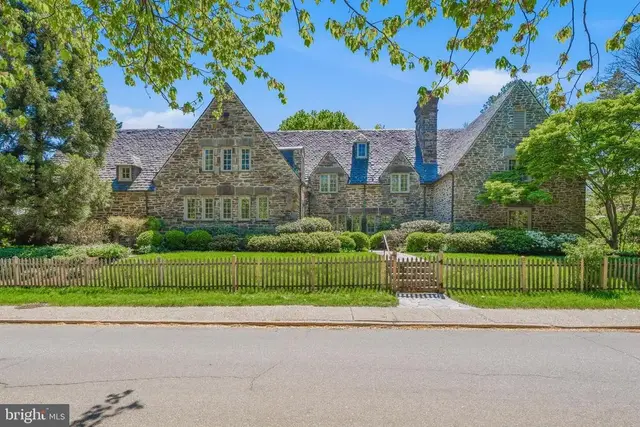 119 Taplow Rd, Baltimore