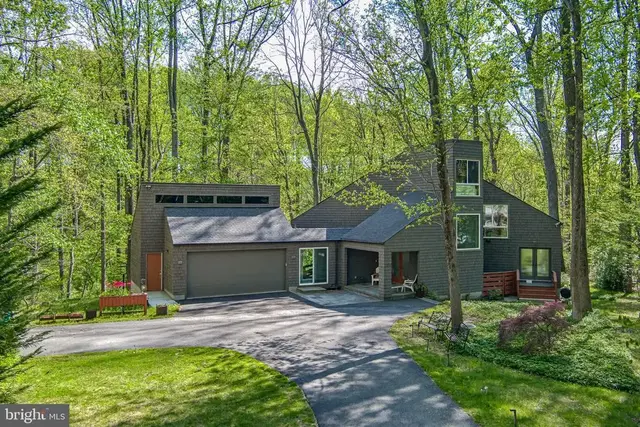 11113 Swansfield Rd, Columbia