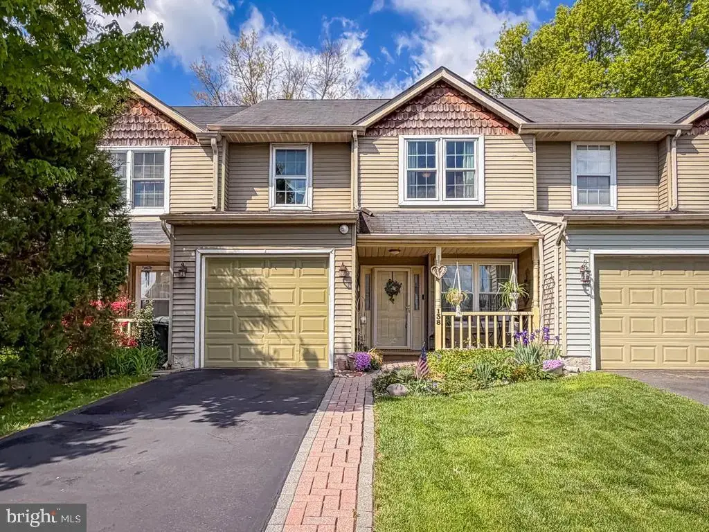 138 Mulberry Dr, HOLLAND