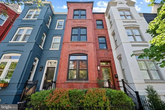 950 Westminster St Nw, Washington