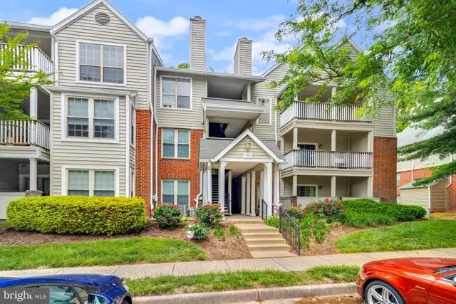 3912 Penderview Dr #528, Fairfax