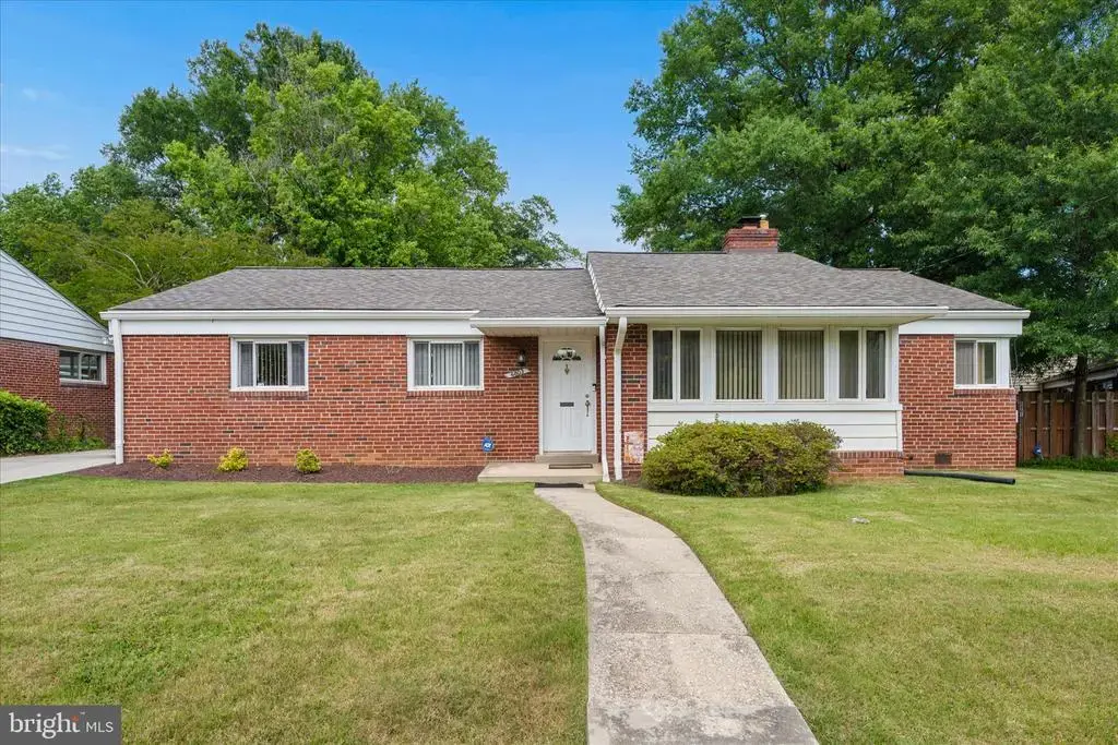 6803 Adelphi Rd, UNIVERSITY PARK