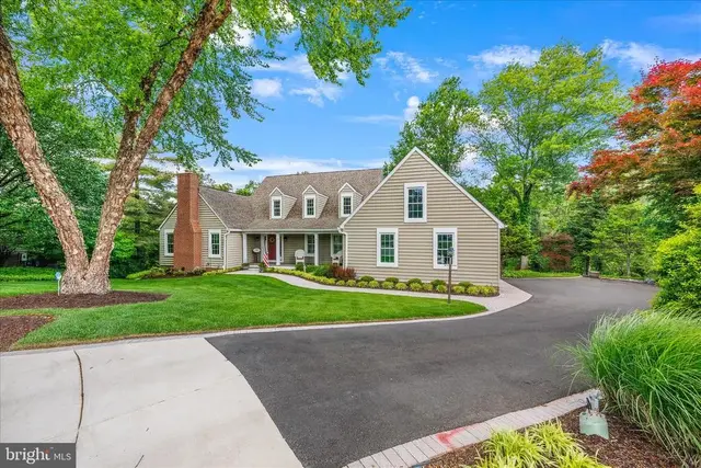 8 Rolling Farm Ct, Baltimore