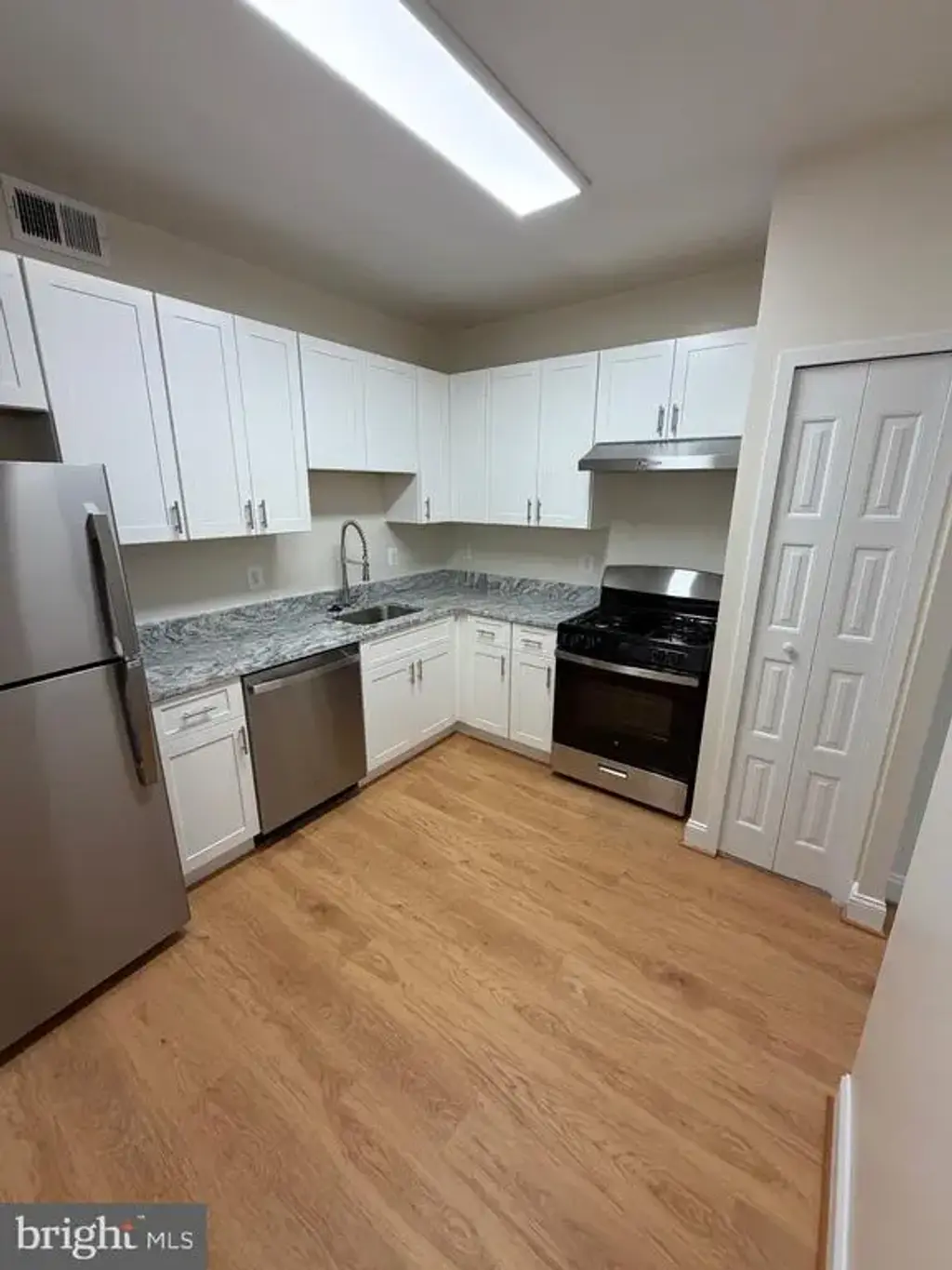 5225 Pooks Hill Rd #1821 South, BETHESDA