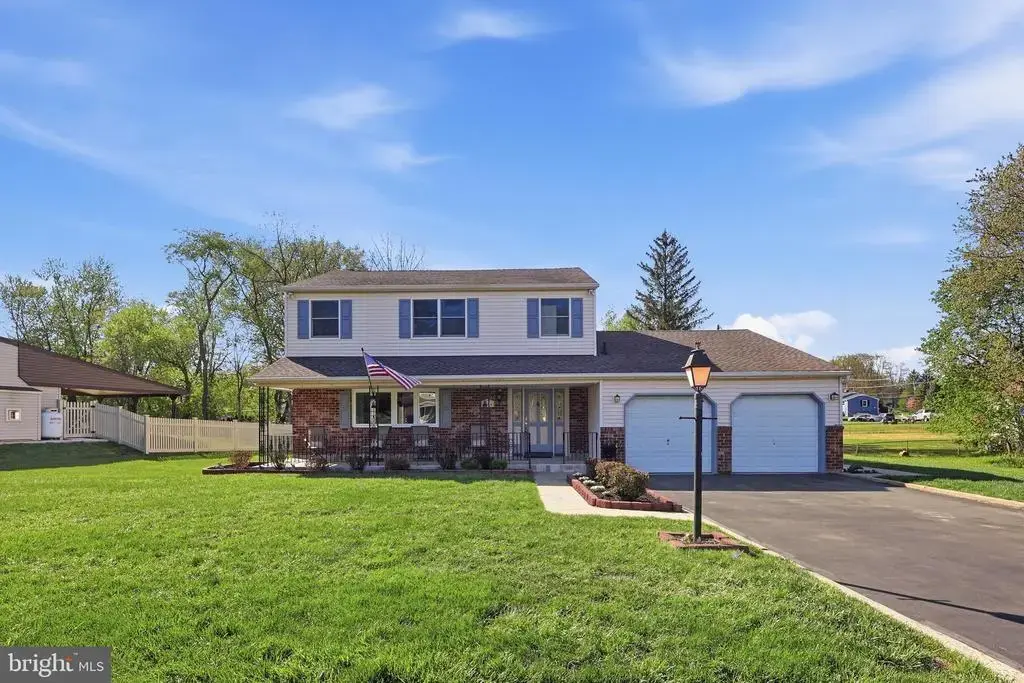 1304 Sturbridge Dr, WARMINSTER