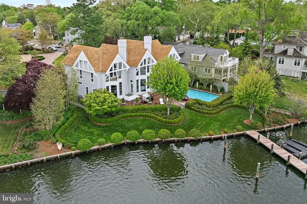 8 Spa View Cir, ANNAPOLIS