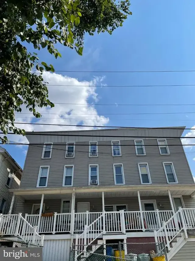 1527 W 36th St #2nd Floor, Baltimore
